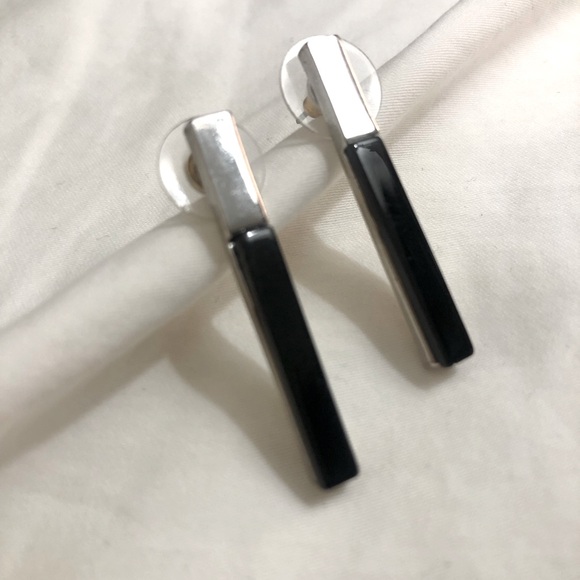 Silver toned and black drop earrings - Picture 2 of 2